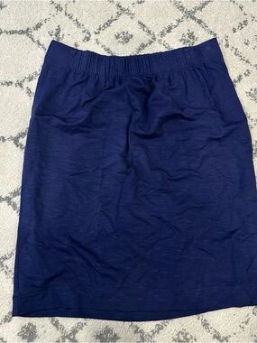 NEW LOFT Women’s Navy Elastic-Waist Skirt. Size Small